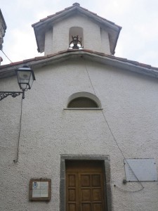 Villa di Pignone, la chiesa (2018) (foto Giorgio Pagano)