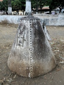 Sao Tomè, roça di Ponta Figo: la grande pentola da cui mangiavano i lavoratori in epoca coloniale    (2015)    (foto Giorgio Pagano)