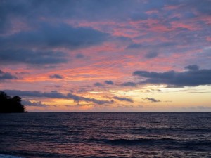 Sao Tomè, Neves, tramonto dalla spiaggia di Ponta Figo (2015) (foto Giorgio Pagano)