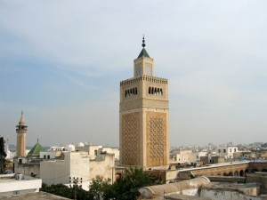 Tunisi, la Moschea Al-Zaytuna nella Medina    (2004)   (foto Giorgio Pagano)