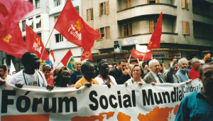 Porto Alegre, corteo di apertura del Forum Sociale Mondiale, 1° febbraio 2002    (foto Giorgio Pagano)