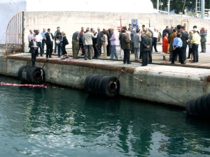 La Spezia, manifestazione al molo di Pagliari, 8 maggio 2006    (foto Giorgio Pagano)