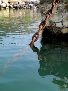 Muggiano, catena di ormeggio    (2011)    (foto Giorgio Pagano)