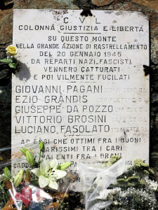 Monte Dragnone, la lapide in memoria di Giovanni Pagani e dei suoi compagni    (2017)    (foto Giorgio Pagano)