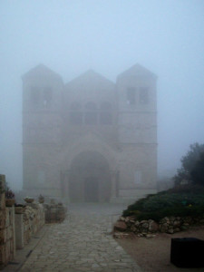Israele, Monte Tabor: Basilica della Trasfigurazione, costruita nel luogo in cui la tradizione cristiana ambienta l’episodio della trasfigurazione di Gesù (2011) (foto Giorgio Pagano)