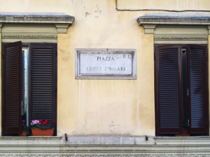 Roma, piazza degli Zingari  (2010)  (foto Giorgio Pagano)