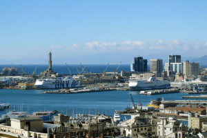 Genova, veduta dal percorso pedonale Largo Zecca - Osservatorio Righi  (2017)  (foto Giorgio Pagano)