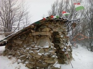 Licciana Nardi, Apella, rifugio della Brigata "37b" - foto archivio Luigi Leonardi