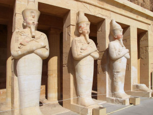 Egitto,Deir el-Bahri, il tempio della regina Hatshepsut